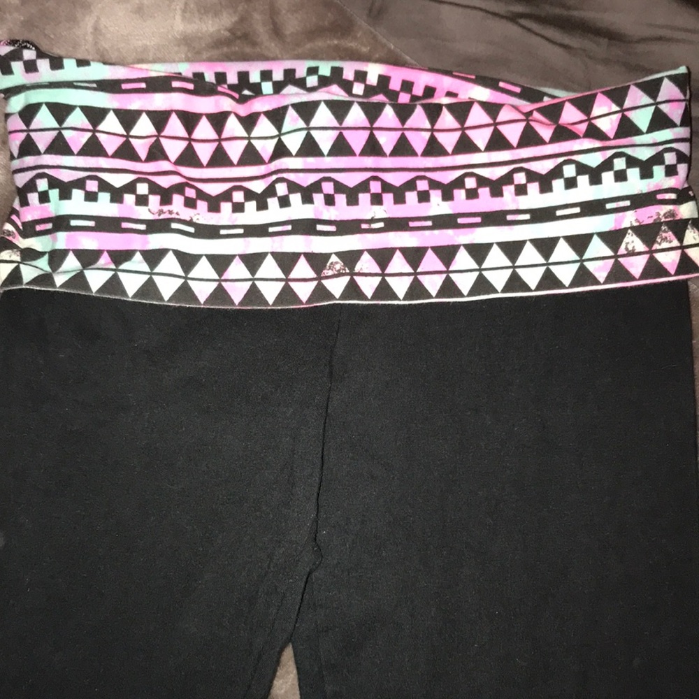 Love PINK cropped leggings